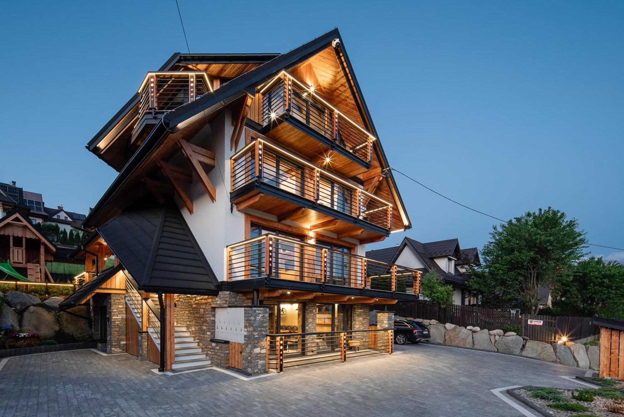 Mountain Base Milton Bachledzki Wierch 1